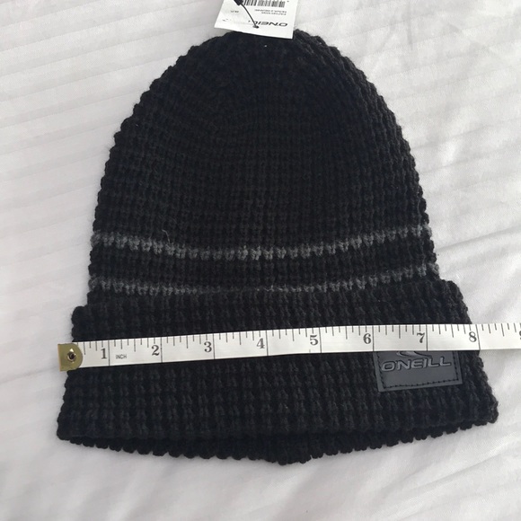 NWT! O’Neill knit beanie - Picture 3 of 3
